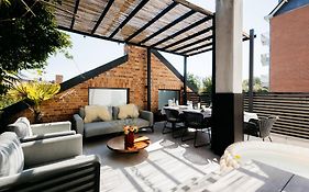 The Edgewater Suites - Park View